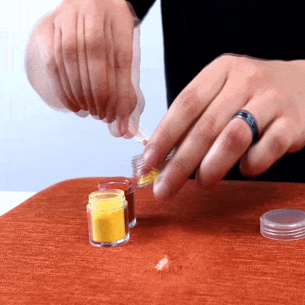 Method demonstration: Mixing the Repair Fibers